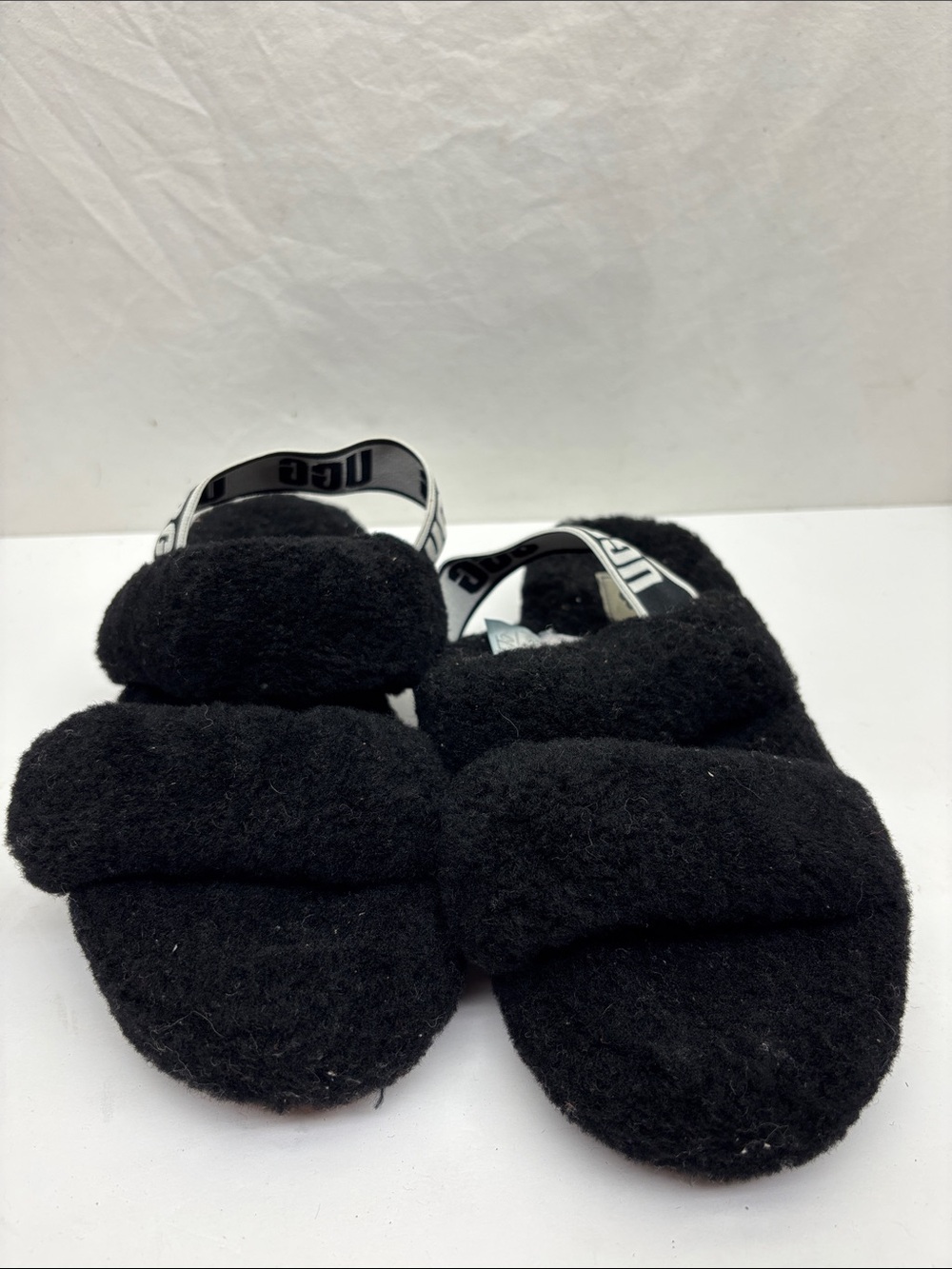 UGG  Black Fuzzy Slide Sandals with Branded Strap, SZ 7, box 2 G